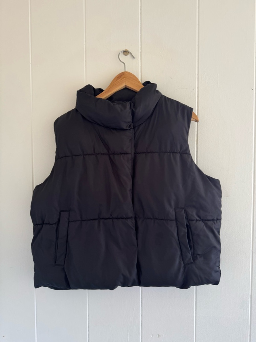Old Navy Black Quilted Puffer Vest
